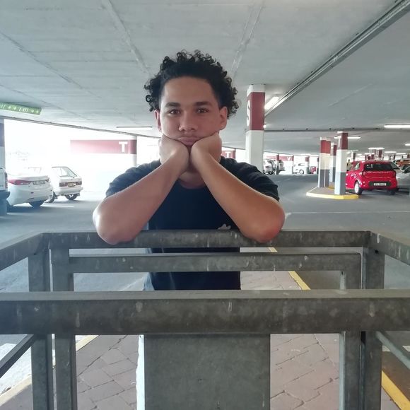 Meet your Posher, Kyle - Picture 1 of 1